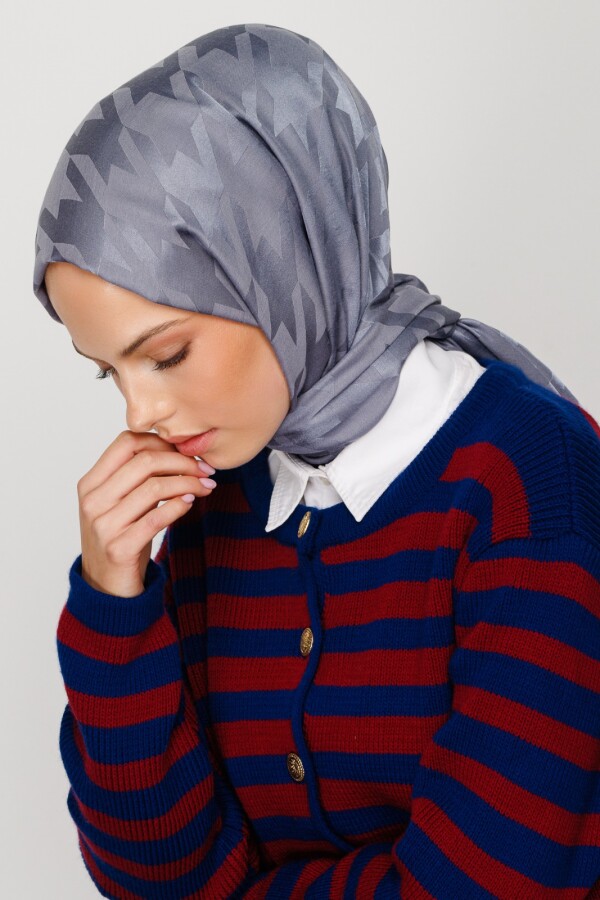 KURŞUNİ KAZAYAĞI DESEN İPEKSİ JAKAR ŞAL - VALORSCARF (1)