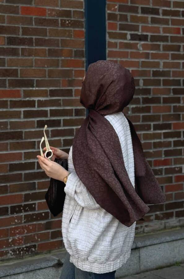 Şevval'in Tercihi Leopar Desen Şal / Bademi - 