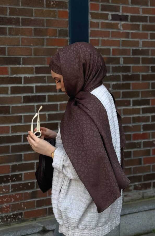 Şevval'in Tercihi Leopar Desen Şal / Bademi - (1)